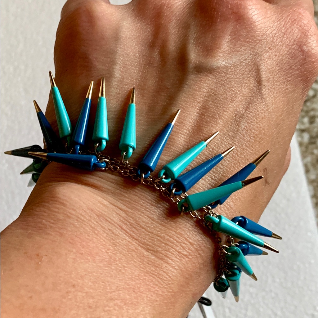 Nwt French Connection Funky Bracelet 25$